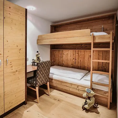 Verwöhnhotel Berghof Hotel 4*