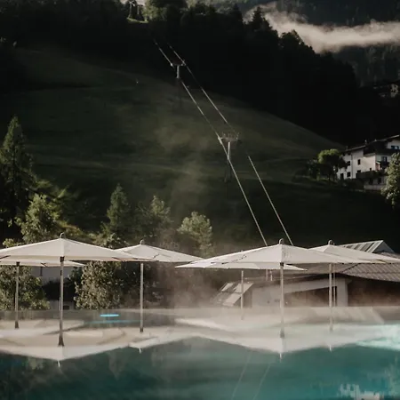 Berghof - St Johann In Salzburg Hotell 4*