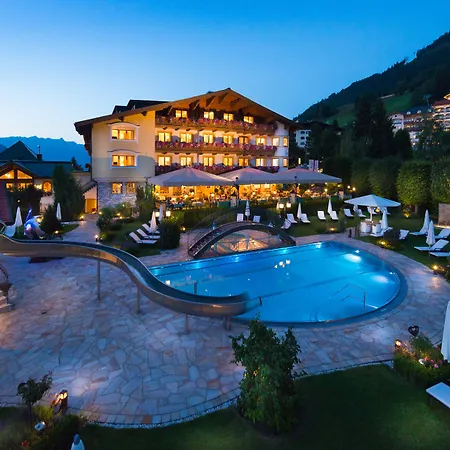 Berghof - St Johann In Salzburg מלון סנט יוהן אים פונגאו