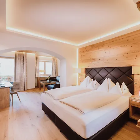 Hotel Berghof - St Johann In Salzburg 4*